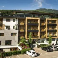Alpin Hotel Sonnblick, hotel v mestu Perca
