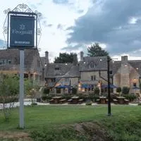 The Frogmill Hotel, готель у місті Челтнем