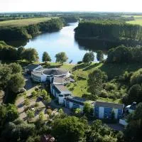 Seehotel Luisenhof โรงแรมในFalkenhagen