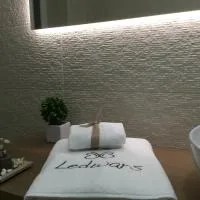 Ledwars, hotel v destinácii Taviano
