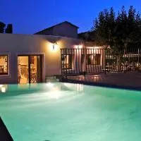 Logis Hotel Le Nouvel, hotel di Portes les Valence