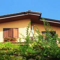 mansarda fiorita, hotel a Abatemarco