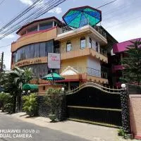 Sunshine Hotel, hotel em Triquinimale