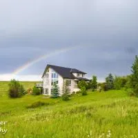 Misty Ridge Retreat B&B, hotel a Foothills