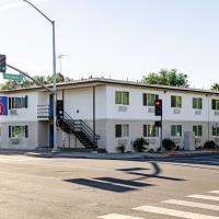 Motel 6-Modesto, CA - Downtown, hotel berdekatan Modesto City-County (Harry Sham Field) - MOD, Modesto