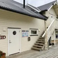 Apartment with jacuzzi and seaview, Hotel in Gjesvær