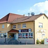 La Stella, hotel v destinaci Süßen