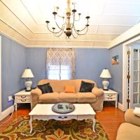 Historic Apartment in the Heart of Christiansted, hotel in Christiansted