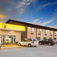 Super 8 by Wyndham Macomb, hotel near Galesburg Municipal - GBG, Macomb