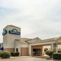 Days Inn by Wyndham Yadkinville, Hotel in Yadkinville