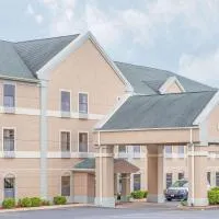 Super 8 by Wyndham Freeport, hotell i Freeport