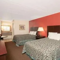 Days Inn by Wyndham Cave City, hotel di Cave City