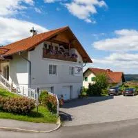 Thermenpension Gigler, hotell i Bad Waltersdorf