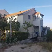 Apartments Maria – hotel w mieście Ivanica