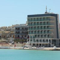 Water's Edge Hotel, hôtel à Birżebbuġa