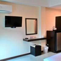 K2 Living Hotel, hotel di Uttaradit