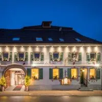 Gasthaus Weinhotel Adler，恩丁根的飯店