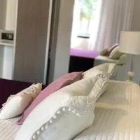 Reina Mora Hotel, hotel u gradu La Rioha
