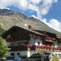 Appartment Venter Bergwelt, hotel in Vent
