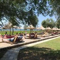 Lake Shkodra Resort، فندق في Grilë