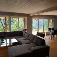 Panorama view along the fjord in Stryn, hotel en Blakset