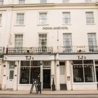 Thomas James Hotel, hotel v destinaci Leamington