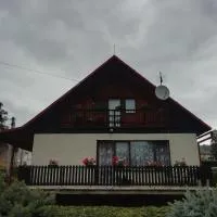 Ubytování v rodinném domě، فندق في هينيتسه