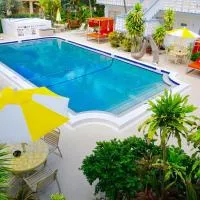 Club Lux Resort By The Beach, hotel em Deerfield Beach