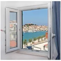 Apartmani Petra, hotel din Primošten
