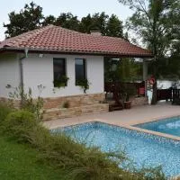Two Villas Kirkovo: Kızılağaç şehrinde bir otel