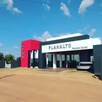 Planalto Palace Hotel, מלון בRurópolis