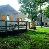 Dunmore Gardens Log Cabins – hotel w mieście Carrigans