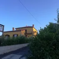 Lacus Pensilis: Castel Lagopesole'de bir otel