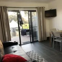 Coonawarra Ensuite Unit B، فندق في كونافارّا