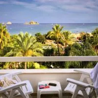 Hotel Mediterraneo, хотел в Санта Мария Наварезе
