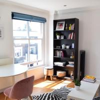 Spacious Studio Apartment in East London