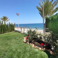 Garden apartment with a sea view, hotel ad Arenales del Sol