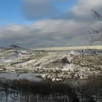 Delightful Home-Lovely Hill View – hotel w mieście Canneto Pavese
