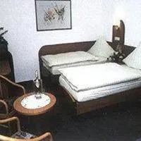 Hotel zur Eisenbahn, hotel a Rodgau