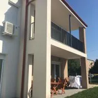 Szofi Apartman Pápa Fenyves u. 19., hotelli kohteessa Pápa