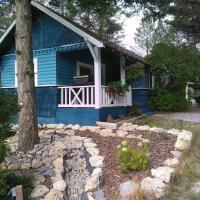 Fairmont Mountain Bungalows, hotel en Fairmont Hot Springs