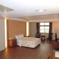 三好Business Hotel, hotel em Xiluo