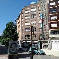 Hotel Vaqueros, hotel a Langreo