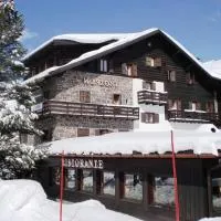 Viesnīca Hotel Monzoni - San Pellegrino pilsētā Passo Sanpelegrīno