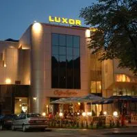 Luxor Hotel, ξενοδοχείο στο Σμόλιαν