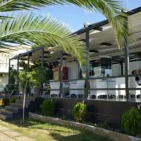 Konsta Apartments, hotel v destinaci Kanali