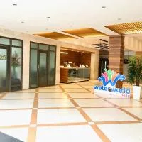 Eon Centennial Resort Hotel & Waterpark, отель в городе Илоило