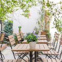 H&ocirc;tel Central, hotel in Avignon