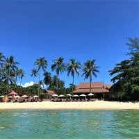 Lipa Noi में, होटल Kanok Buri Resort
