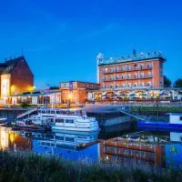 Hotel Dömitzer Hafen: Dömitz şehrinde bir otel